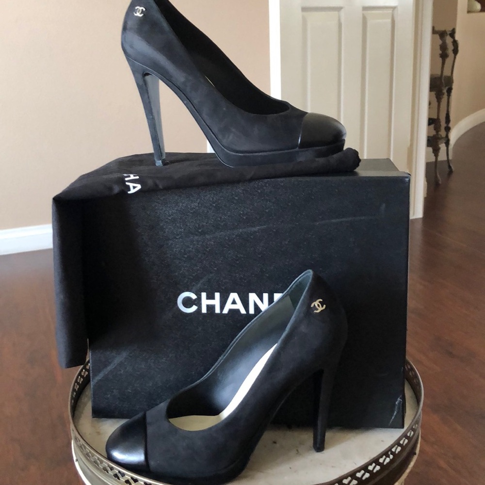 Suede and leather Chanel heels